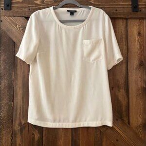 St. John Knits Ivory Front Pocket Tee Womens Size M
